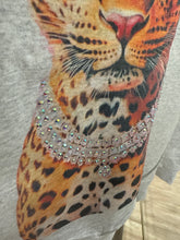 Load image into Gallery viewer, Vogue Cheetah Sweatshirt
