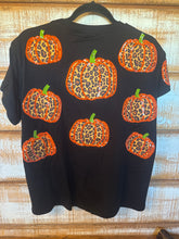 Load image into Gallery viewer, QOS Leopard Pumpkin

